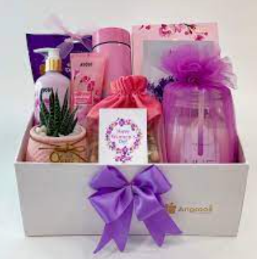 Women's Day Gift Hamper with Assorted Nuts